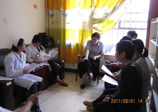 婦女兒童科成立康復(fù)治療小組